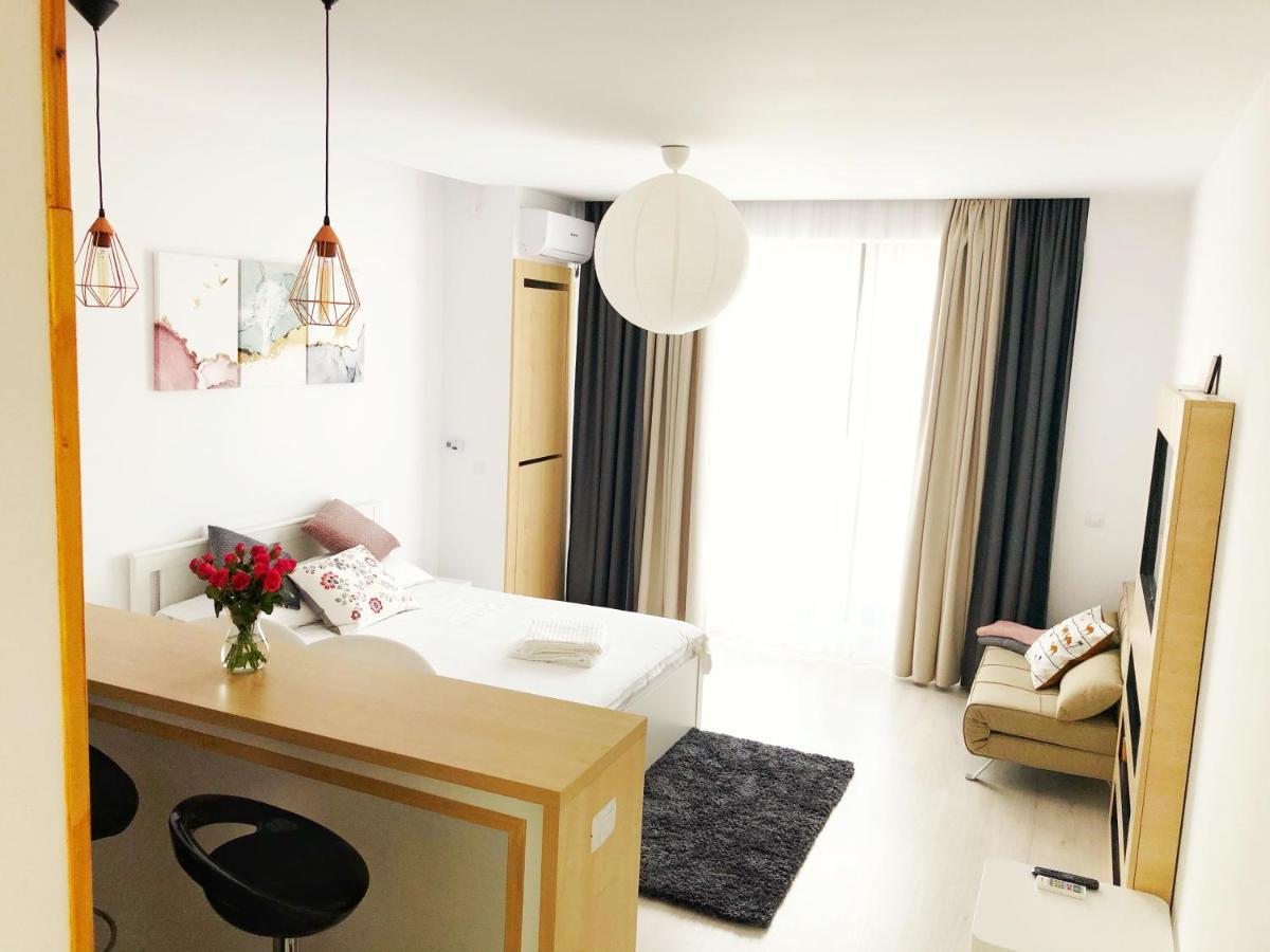 Lucky Star Studio Mamaia Nord Năvodari Exteriör bild